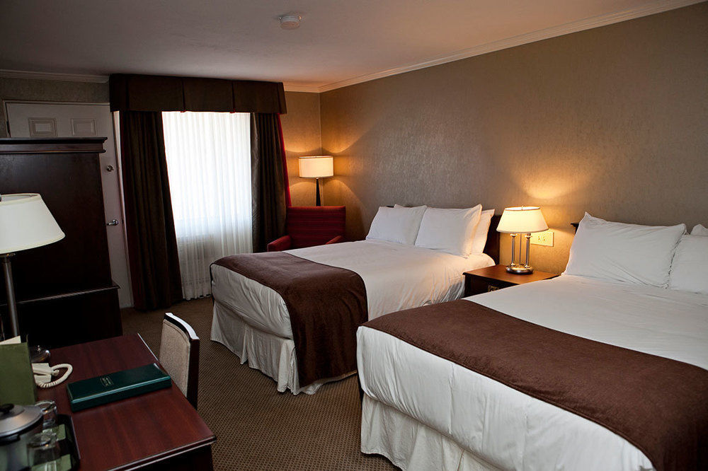 The Hotel On Pownal Charlottetown Exteriör bild