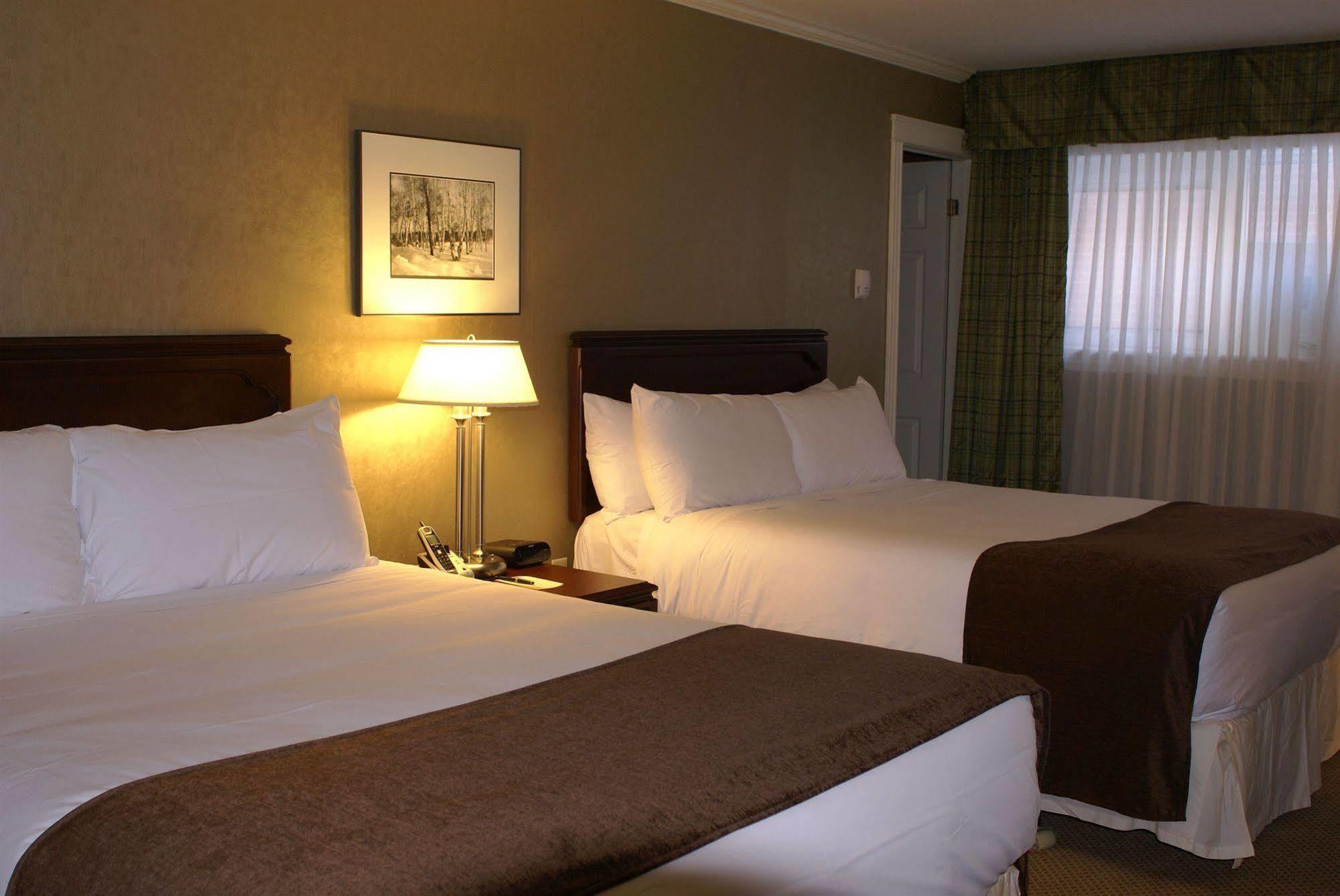 The Hotel On Pownal Charlottetown Exteriör bild